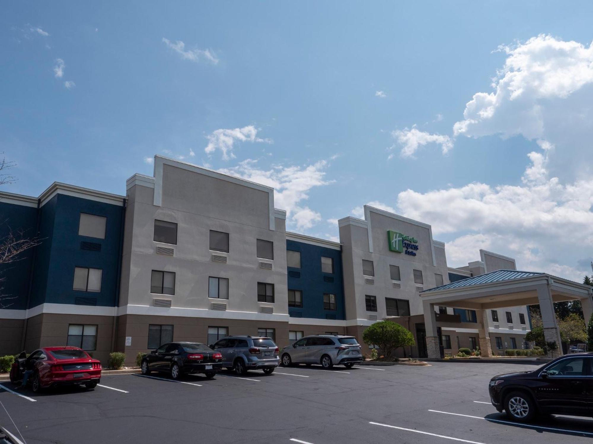 Holiday Inn Express & Suites I-85 Greenville Airport, An Ihg Hotel Exterior foto